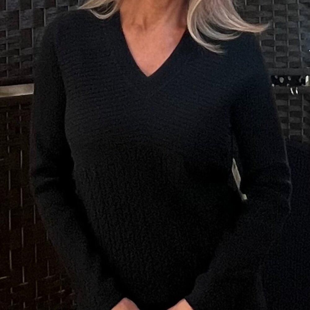 CAbi No Doubt Pullover